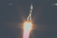 若田宇宙飛行士らが搭乗するソユーズ宇宙船、打ち上げ成功 画像