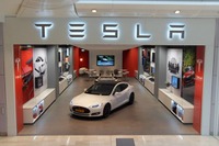 米EVのテスラ、英国初の販売店を開業 画像