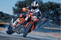 【東京モーターショー13】KTM、「1290 SUPER DUKE R」などを日本初公開 画像