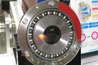 【国際ロボット展13】ハーモニックドライブの摩訶不思議な動きに見入る 画像