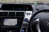 【ストラーダ R300WD】フロントインフォディスプレイ＆DSRC対応の充実機能モデル［写真蔵］ 画像