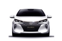 【東京モーターショー13】トヨタ自動車東日本、アクアの大胆なコンセプトカーを予告…クラウン アスリート顔 画像