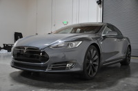 テスラ モデルS、ロサンゼルス最先端カスタムの現場 画像