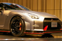 【日産 GT-R NISMO 発表】ニュルブルクリンクで量販車最速の7分8秒679を記録 画像