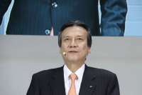 【東京モーターショー13】ダイハツ三井社長「低燃費と低価格の進化はこれからも続く」 画像
