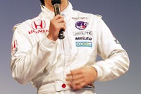 【ホンダCART2001】「日本人であることを意識しない」と、中野信治 画像