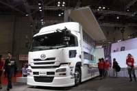 【東京モーターショー13】UDトラックス、成長市場のアジア・太平洋で収益50%目指す 画像