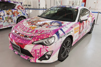 トヨタ、アニメ『ラブライブ！』の販売用公式痛車を公開 画像