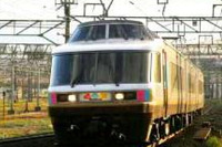 JR東日本、新潟~弥彦間で「きらきらうえつ」「NO.DO.KA」の初詣列車を運転 画像