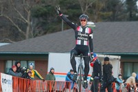 【Pro CX】パワーズとアンダーソン、感謝祭後のレースの勝利でリードを維持 画像