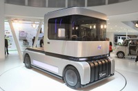 【東京モーターショー13】ダイハツ FC 凸 DECK…オリジナルの貴金属フリー燃料電池を搭載［詳細画像］ 画像