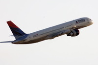 デルタ航空、ボーイング737-900ERを「シアトルのスピリット」として捧げる 画像