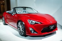 【東京モーターショー13】トヨタ FT-86 オープンコンセプト…ジャパンプレミア仕様のフラッシュレッドで登場［詳細画像］ 画像