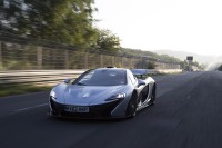 マクラーレン P1 、ニュルブルクリンク北コースで7分を切る…公式発表 画像