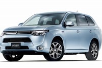 【エコプロダクツ13】三菱自動車、アウトランダーPHEVの給電機能を紹介 画像