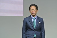 ホンダ峯川専務、フィットHVの年度内納車は無理 画像