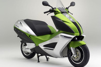 ホンダ、2009年から燃料電池二輪車をリース販売 画像