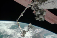 ISS、外部排熱システムを修理するための船外活動が無事完了 画像
