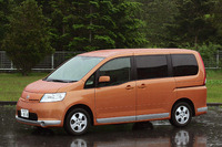 【日産セレナ 創った人】その1 オンリーワンよりもナンバーワン…丸茂敬明CPS 画像