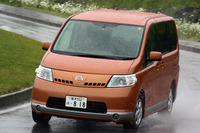【日産セレナ 創った人】その2 運転を意識させない乗り味…丸茂敬明CPS 画像
