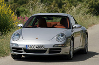 【ポルシェ 911カレラ4/4S海外リポート】その1 RRの走行性能を引き立てる4WD…河村康彦 画像