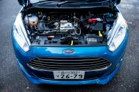【フォードフィエスタ試乗】3気筒であることを感じさせない高性能エンジン…諸星陽一 画像