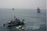 海上保安庁、インド沿岸警備隊巡視船と海賊対策を想定した連携訓練を実施 画像
