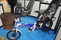 【中小企業総合展14】電源メーカーが製作した電動アシスト自転車にはさまざまな工夫 画像