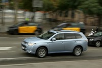 三菱 アウトランダー PHEV、欧州受注が1万2000台突破 画像