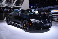 【デトロイトモーターショー14】BMW M4 と レクサスRC F を比較…異なる方向性 画像