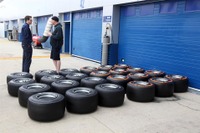 【F1】ピレリ、ヘレスでウェット路面テストを実施 画像