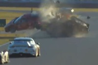 フェラーリとコルベット、恐怖の大クラッシュ…米国スポーツカー選手権開幕戦［動画］ 画像