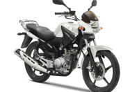 ヤマハ YBR125 2014年モデル発売…セミカウル一体型ヘッドライト採用 画像