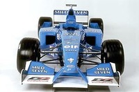 エストリルでF1テスト開始、トップが年式落ちのベルノルディ! 画像