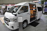 【キャンピングカーショー14】寝て詰めるニューカマー『トイズボックス540』…トイファクトリー 画像