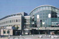 JR四国、高松駅に「SMILE STATION」のラッピング 画像