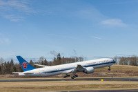 ボーイング、中国南方航空に777-300ERを納入 画像
