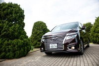 【日産ミニバン3兄弟への10の質問】Q.2 走りの評価高いエルグランド、モデルチェンジでどう変わった? 画像