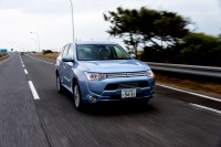 【三菱 アウトランダーPHEV 試乗】長距離ドライブで実感するプラグインハイブリッドの醍醐味 画像