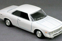 64分の1スケールのマツダ ルーチェ ロータリークーペ 画像