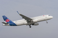 エアバス、中国の青島航空にA320第一号機を納入 画像