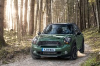 【ニューヨークモーターショー14】MINI クロスオーバー、初の大幅改良…表情変化 画像