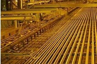 世界最長の150mレール、新日鐵住金が製造体制を整備 画像