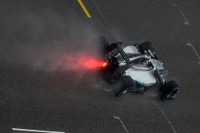 【F1 中国GP】ハミルトン、ウエットの中国GP予選を支配...可夢偉は18位 画像