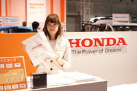 【バリアフリー14】ホンダブース、N-BOX+車いす仕様車の利便性を訴求 画像
