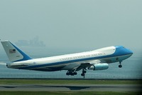 アメリカの大統領専用機 VC-25が羽田空港を離陸 [写真蔵] 画像