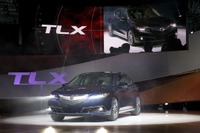 【ニューヨークモーターショー14】アキュラの新ミドルセダン、TLX 初公開…全身スポーツセダン 画像