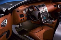 【アストンマーチン『V12バンキッシュ』】0.25秒、瞬く間のはやわざ 画像