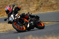 【KTM 390デューク 試乗】“じゃじゃ馬”は杞憂、熱く楽しめるパワーと車体…和歌山利宏 画像