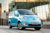 日産、スペイン工場で e-NV200 の生産開始…6月より日本など20か国へ輸出 画像